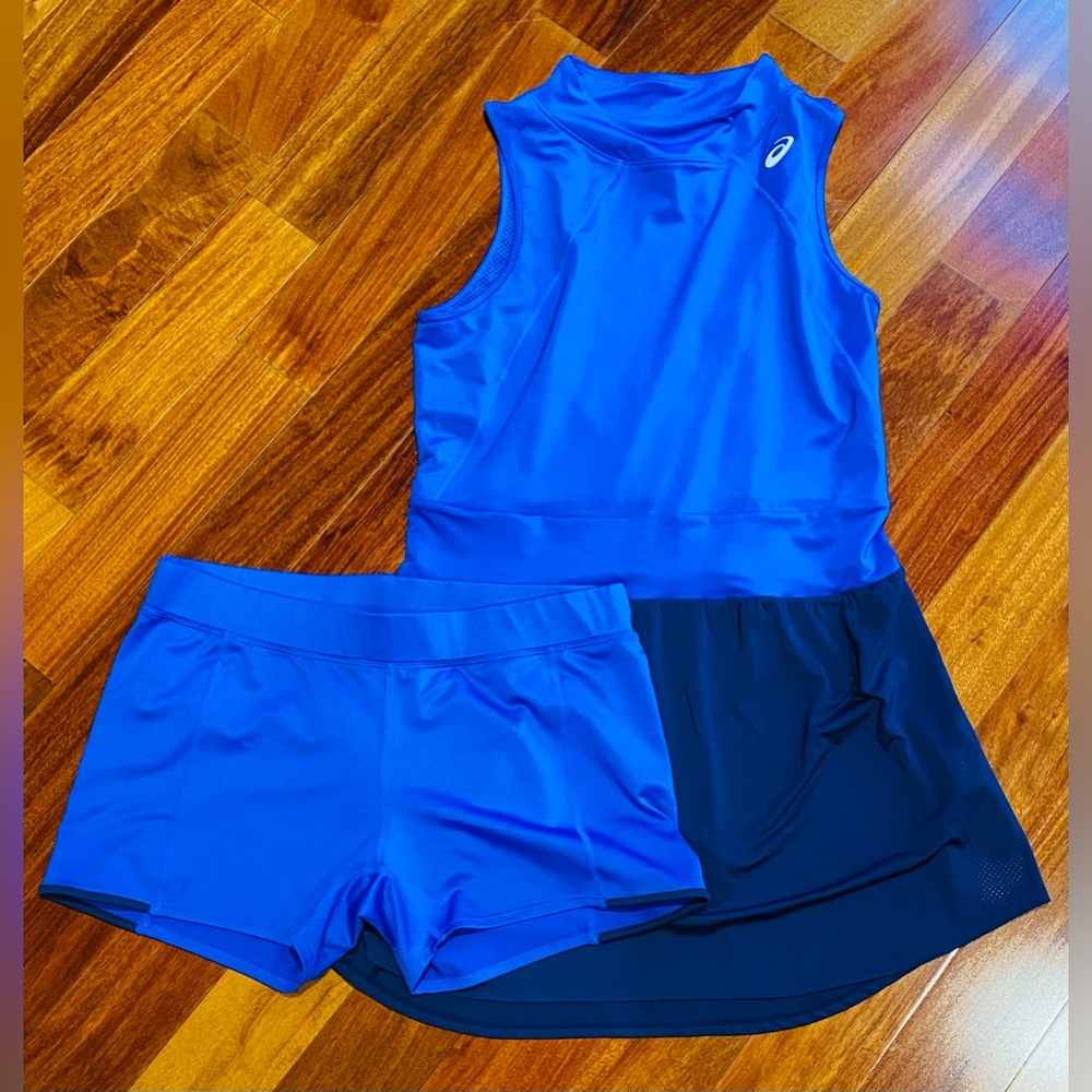 Asics Women's Blue and Black Athletic Set